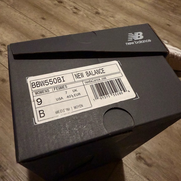 New Balance 550 Women’s Shoes - Picture 5 of 5